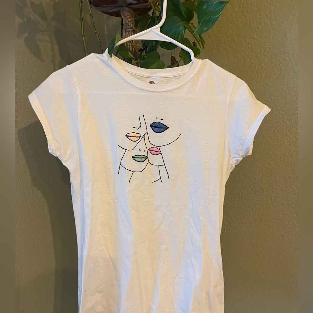 Embroidered T shirt